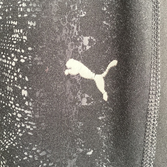 Puma - Dry Cell Workout Capri Leggings in Black & Grey - Picture 4 of 10